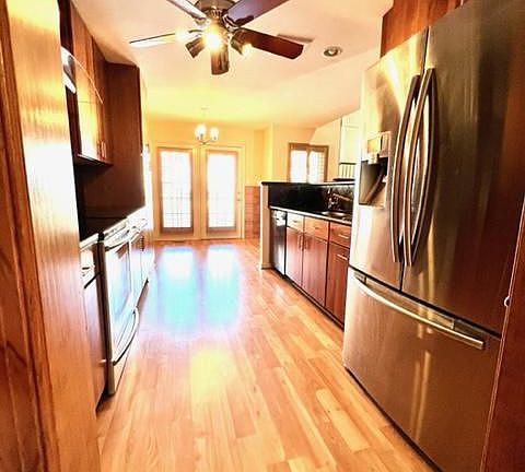 5th image of 10929 Bloomingdale Dr