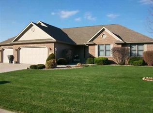 19823 Shallow Creek Ln, Goshen, IN 46528