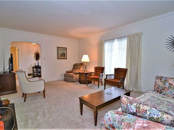 4th image of 1617 Bayard Park Dr
