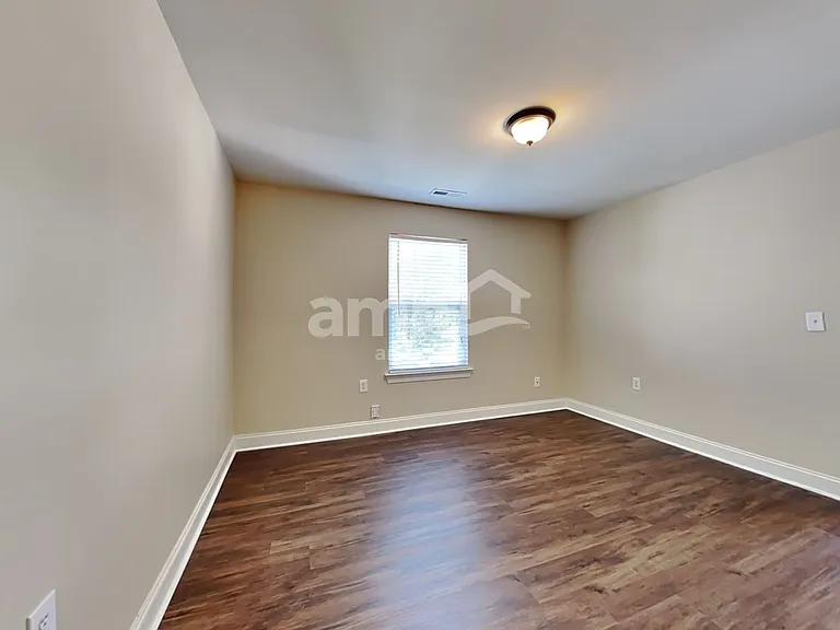 205 Turner Greens Ct — Photo 16