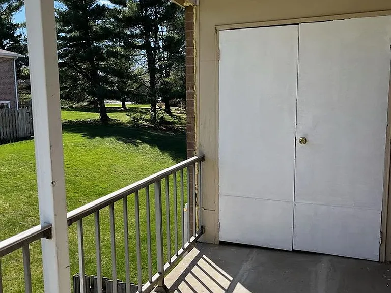 22 Wexford Dr — Photo 8