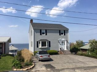 47 Holbrook Ave, Hull, MA 02045