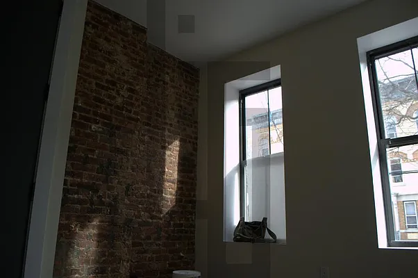 Rented by Loom Group | media 22