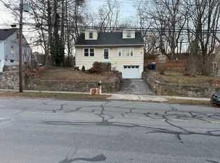 360 Vincellette Street, Bridgeport, CT 06606