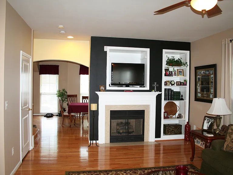 9135 Stonegarden Dr — Photo 8