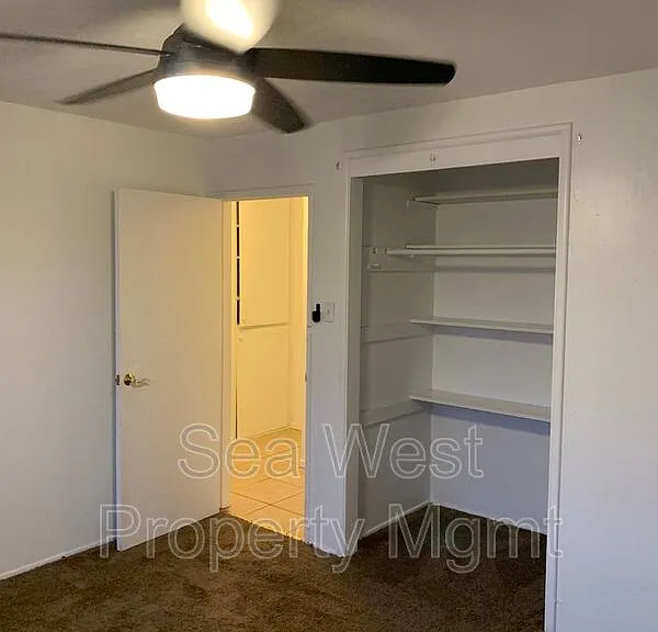 123 W Jason St #C — Photo 14
