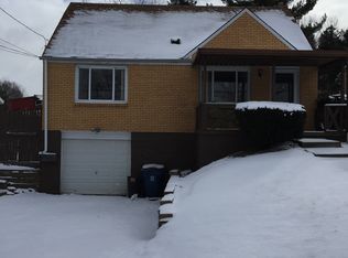 736 Garlow Blvd, Pittsburgh, PA 15239