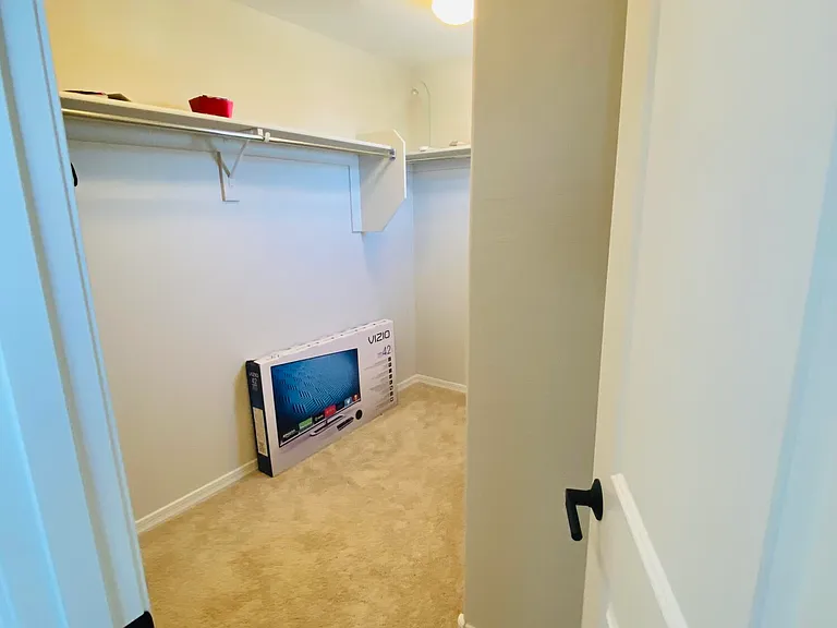 8928 W Missouri Ave — Photo 48