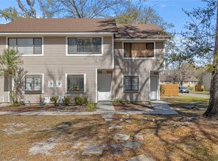 6114 SW 8th Ln, Gainesville, FL 32607