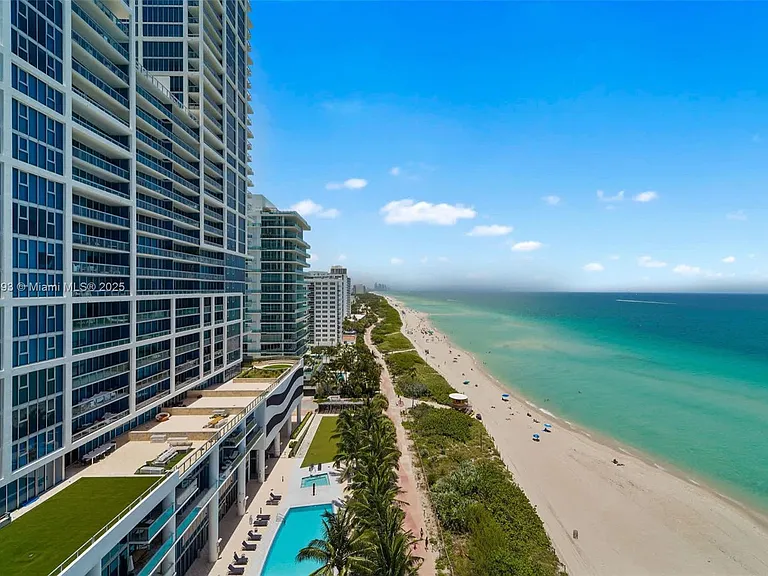 6801 Collins Ave #1204/1217 — Photo 29