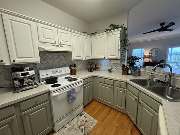 3rd image of 2337 Tall Sail Dr #2