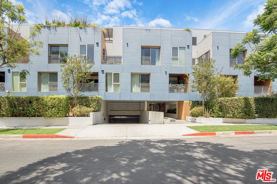 2 bed, 3.5 bath, 1470 sqft, $8,500 — Photo 1