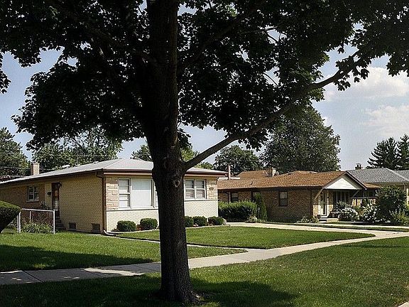 2nd image of 8257 N Oriole Ave