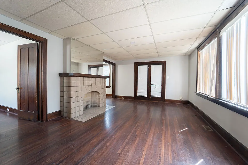 4 bed, 1812 sqft, $1,895 — Photo 2