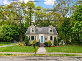 31 Hiawatha Rd, Woburn, MA 01801