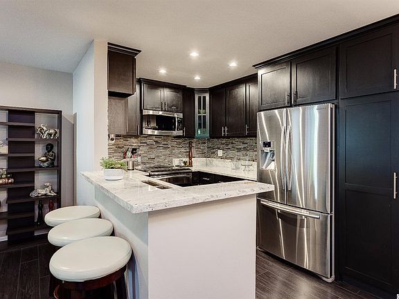 5th image of 439 S Catalina Ave APT 207