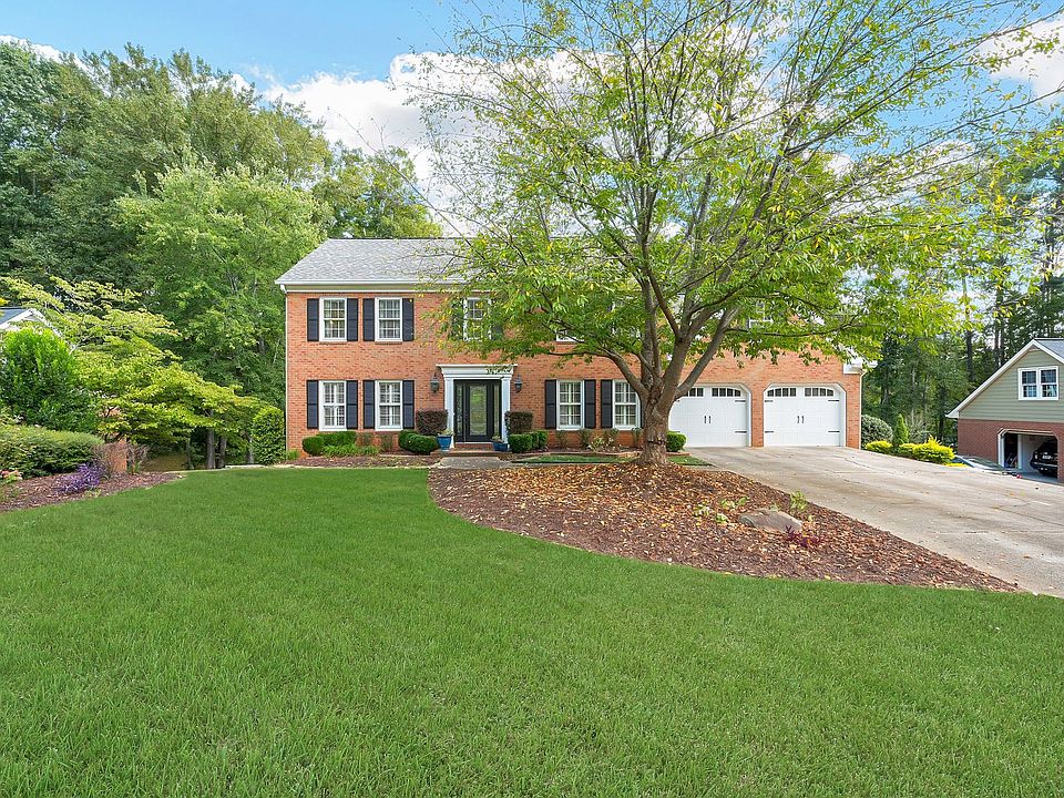 1st image of 2134 Lamplight Dr