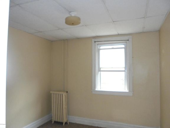 2nd fl 411 bedroom