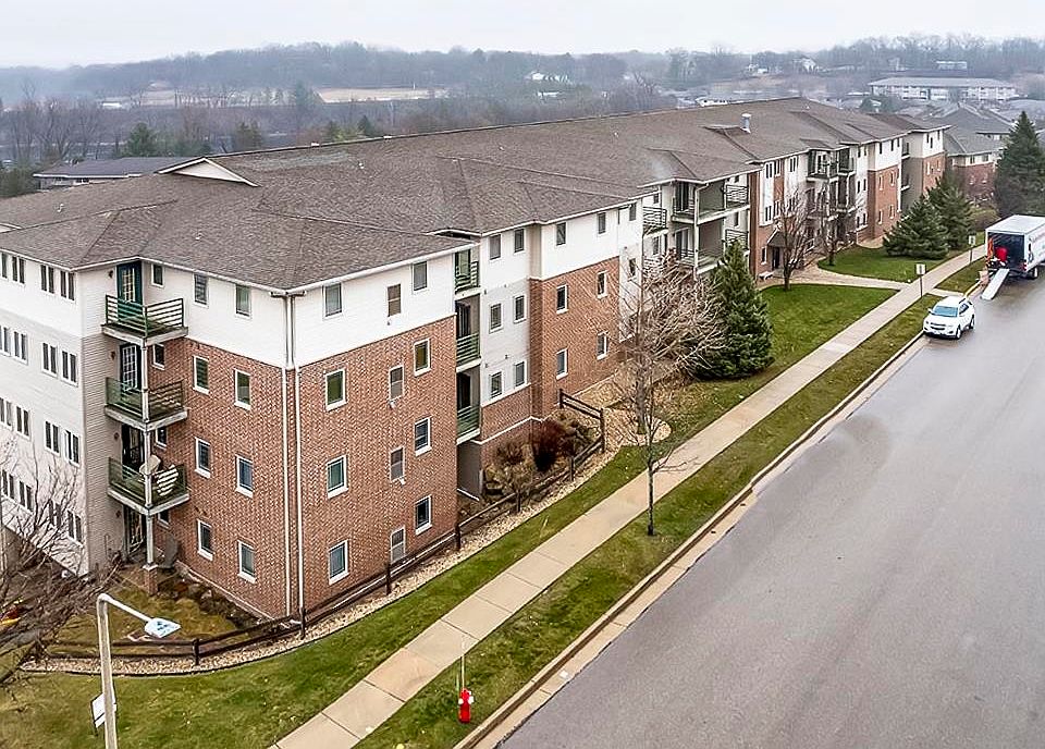 1st image of 102 Prairie Heights Dr APT 217