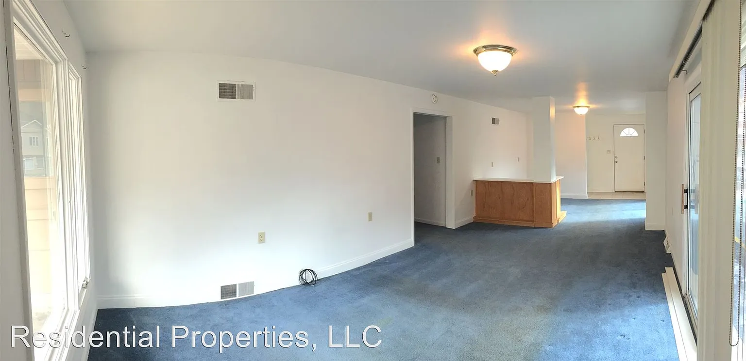 802 North Ave photo 1