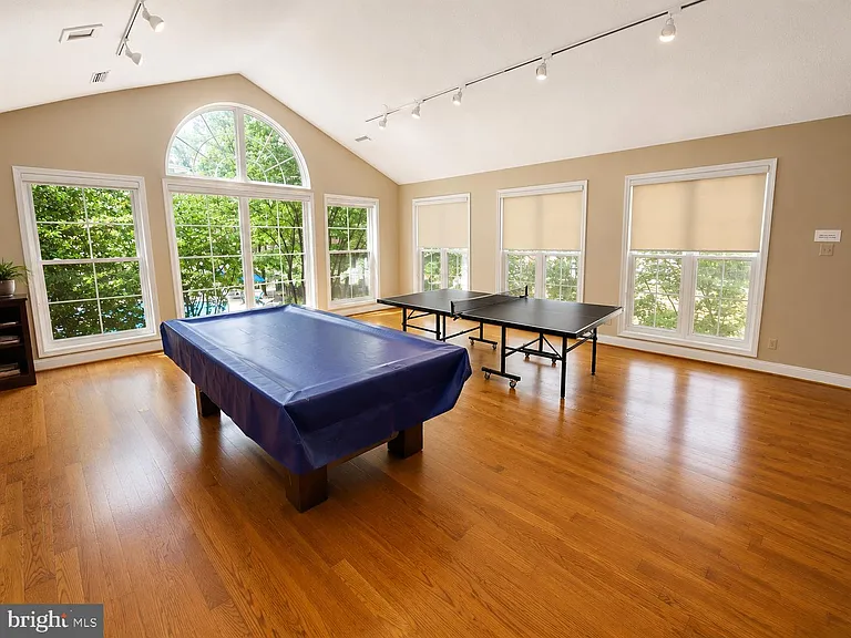 1504 Lincoln Way #323 — Photo 31