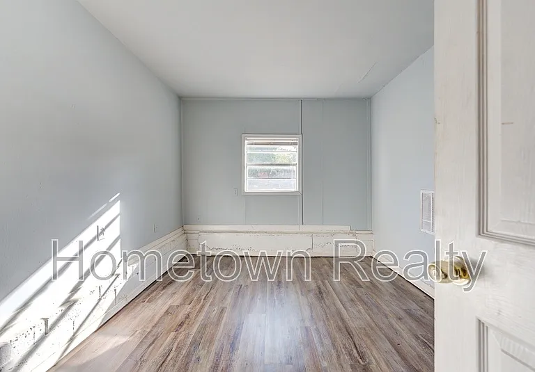 9809 N McKinley Ave — Photo 28