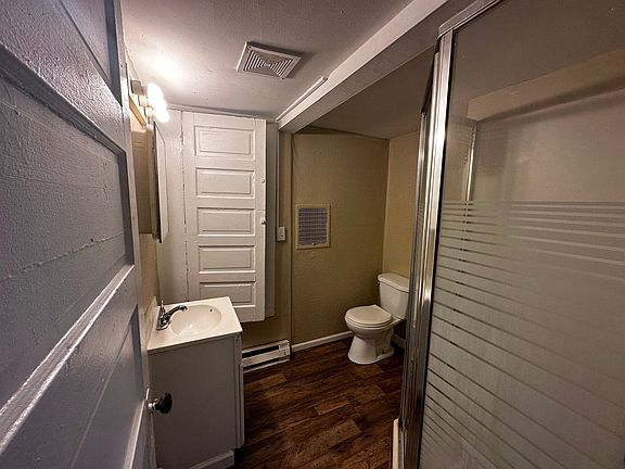 5th image of 140 Boyles Ave Floor 1