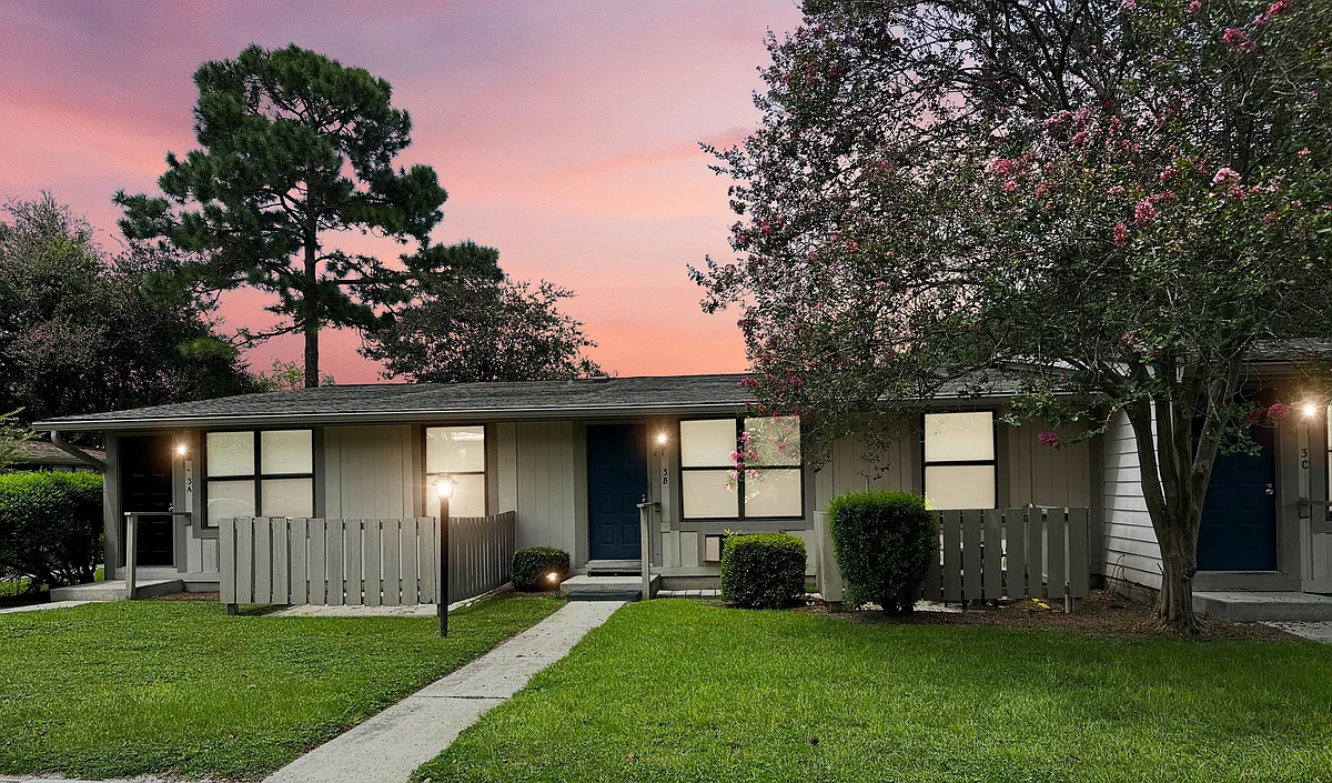 Building Photo - Spicewood