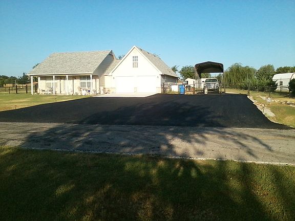7000+ Square foot driveway.