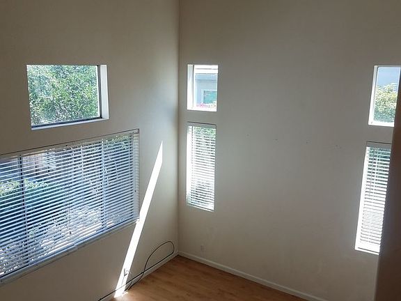 4th image of 6391 Fieldale Dr