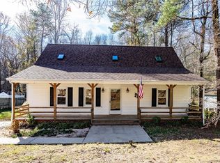 2812 McManaway Dr, Midlothian, VA 23112