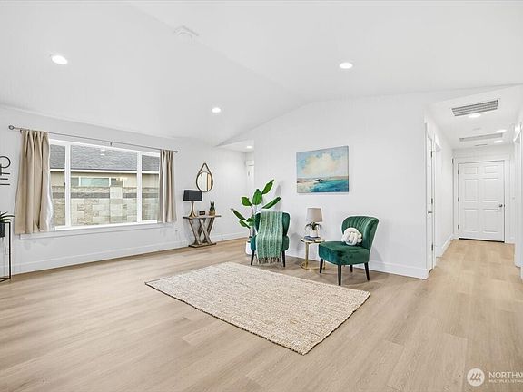 3rd image of 501 Rama Court