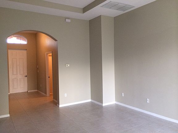 5th image of 10063 SW Glenbrook Dr