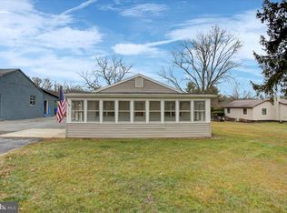 930 Coldspring Rd, Fayetteville, PA 17222