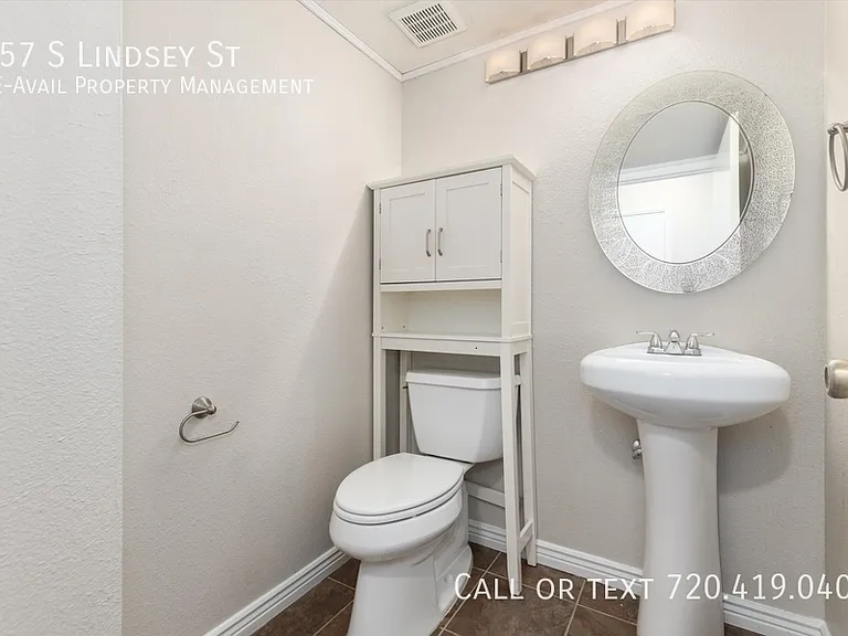 157 S Lindsey St — Photo 30
