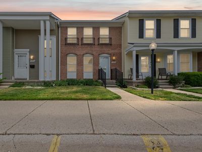 37578 Charter Oaks Blvd, Clinton Township, MI, 48036