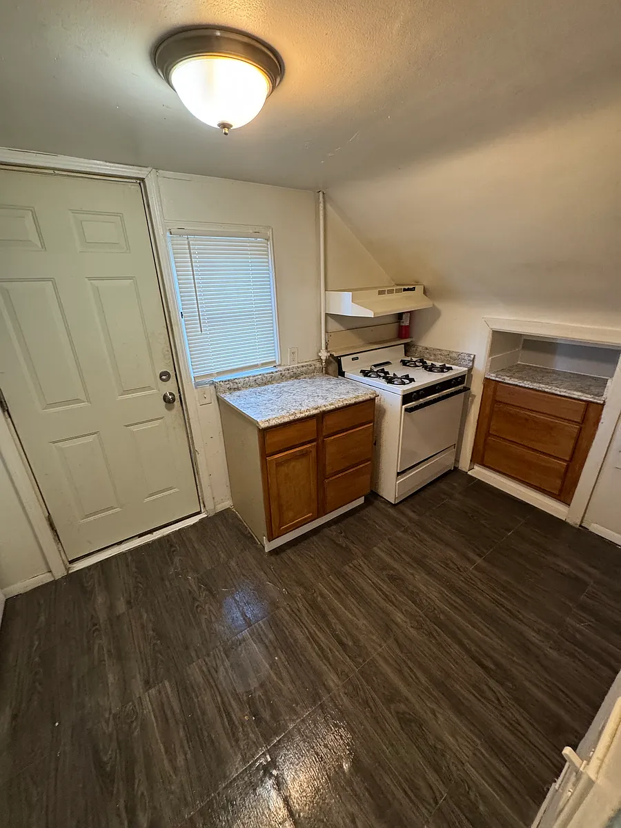 Building Photo - 3001 S Euclid Ave #2