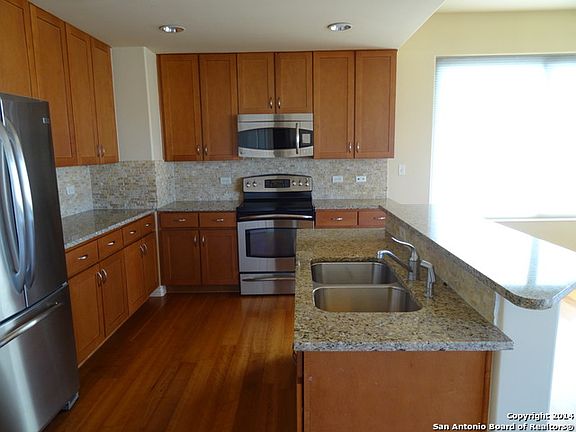 2nd image of 215 N Center #1507