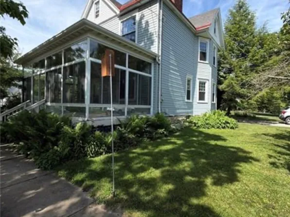 46 Elwyn Ave, Carnegie, PA 15106