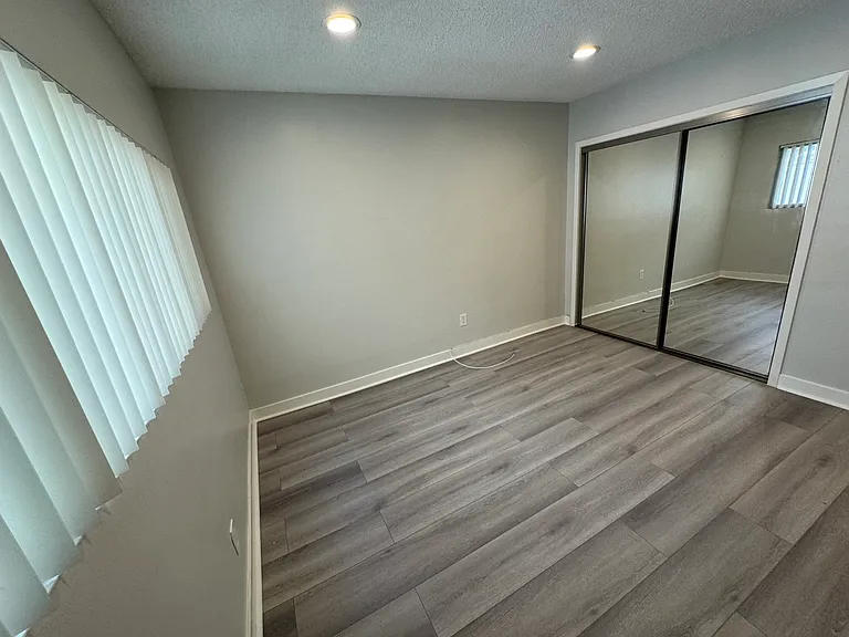 325 Milford St #3 — Photo 8