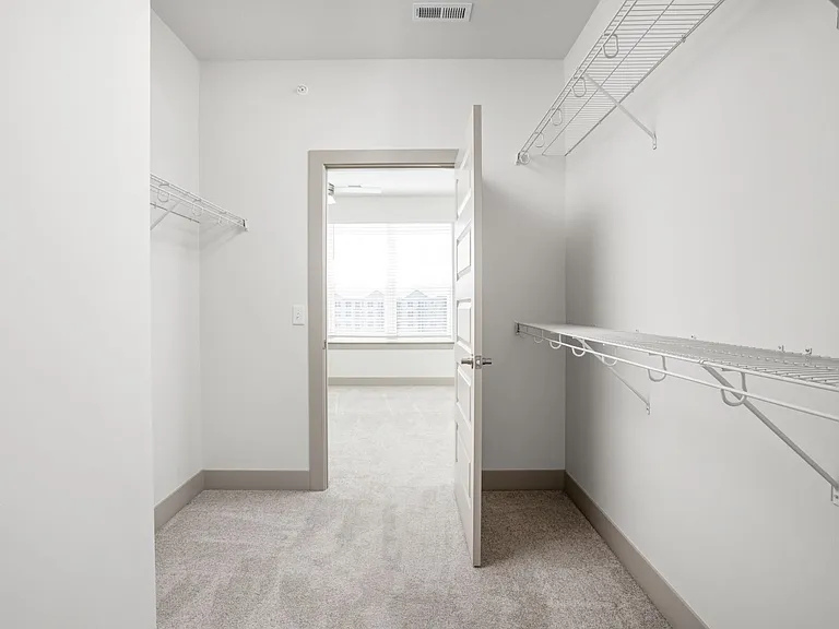 Aviada Apartments of West Lafayette — Photo 37
