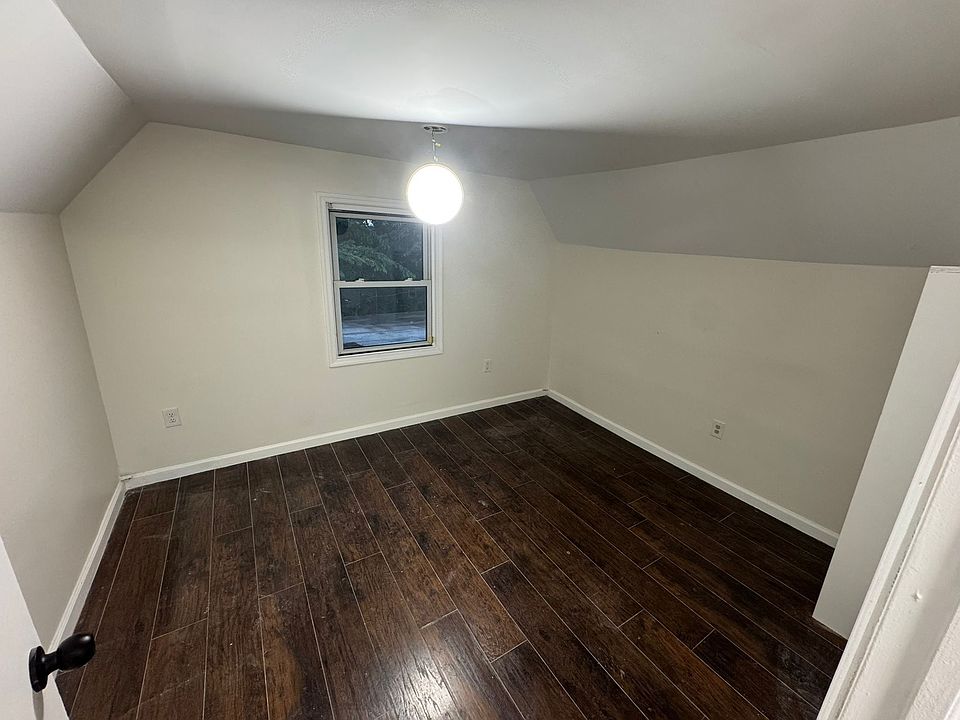 2nd image of 18 Princeton St #3C