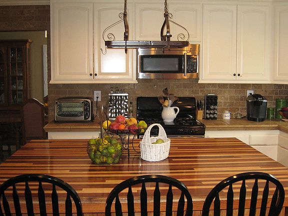 5th image of 10972 Coralwood Ln