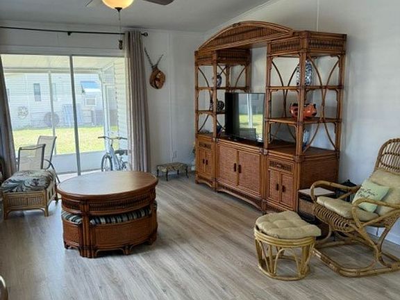 4th image of 702 Royal Oak Dr E #246