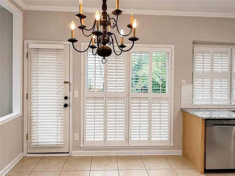 6310 Barwick Ln — Photo 13