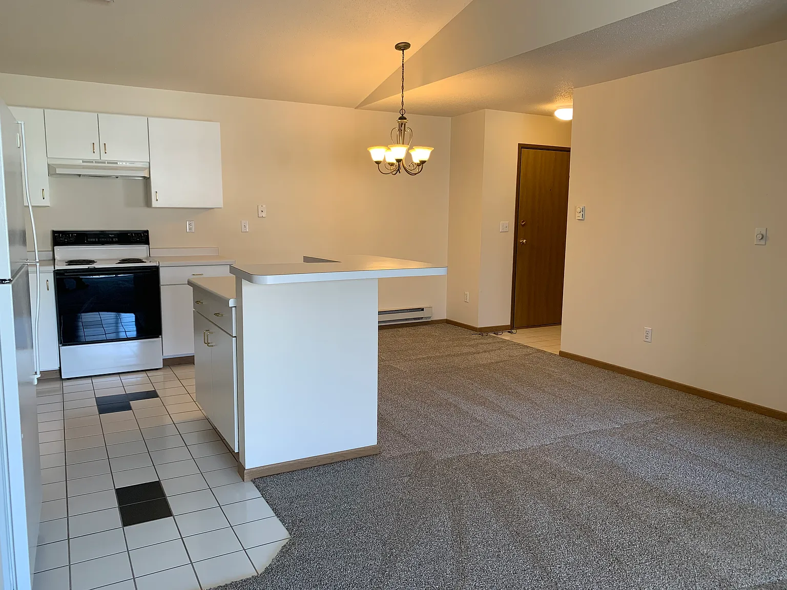 SunWest II Apartments — Photo 3