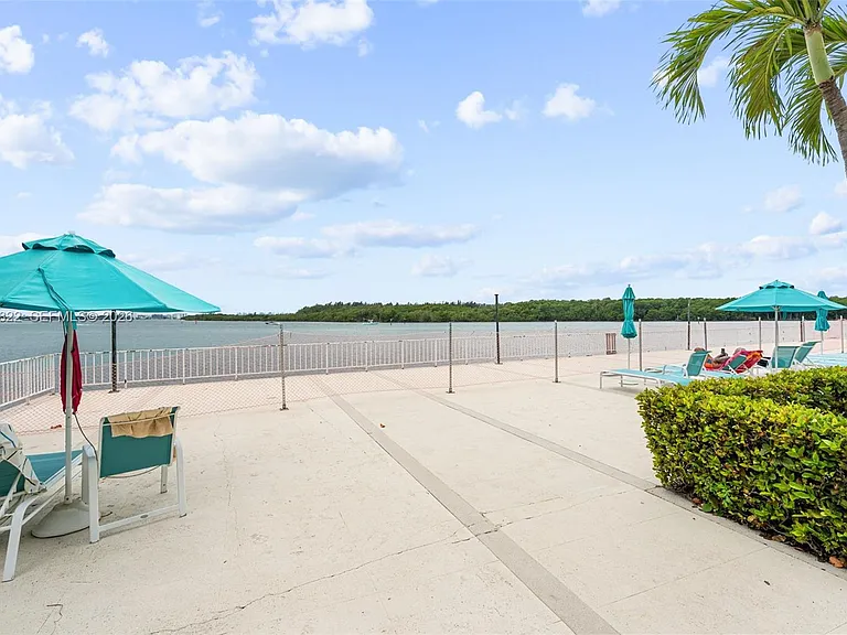 500 Bayview Dr #325 — Photo 57