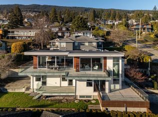 1715 22nd St, West Vancouver, BC