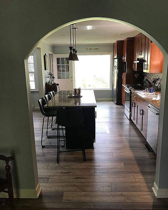 2nd image of 105 Epping Ct