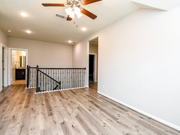 24918 Meadowthorn Crest Ln — Photo 37